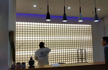 【怡静·采耳】