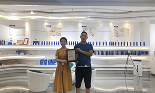 除甲醛加盟签约合影